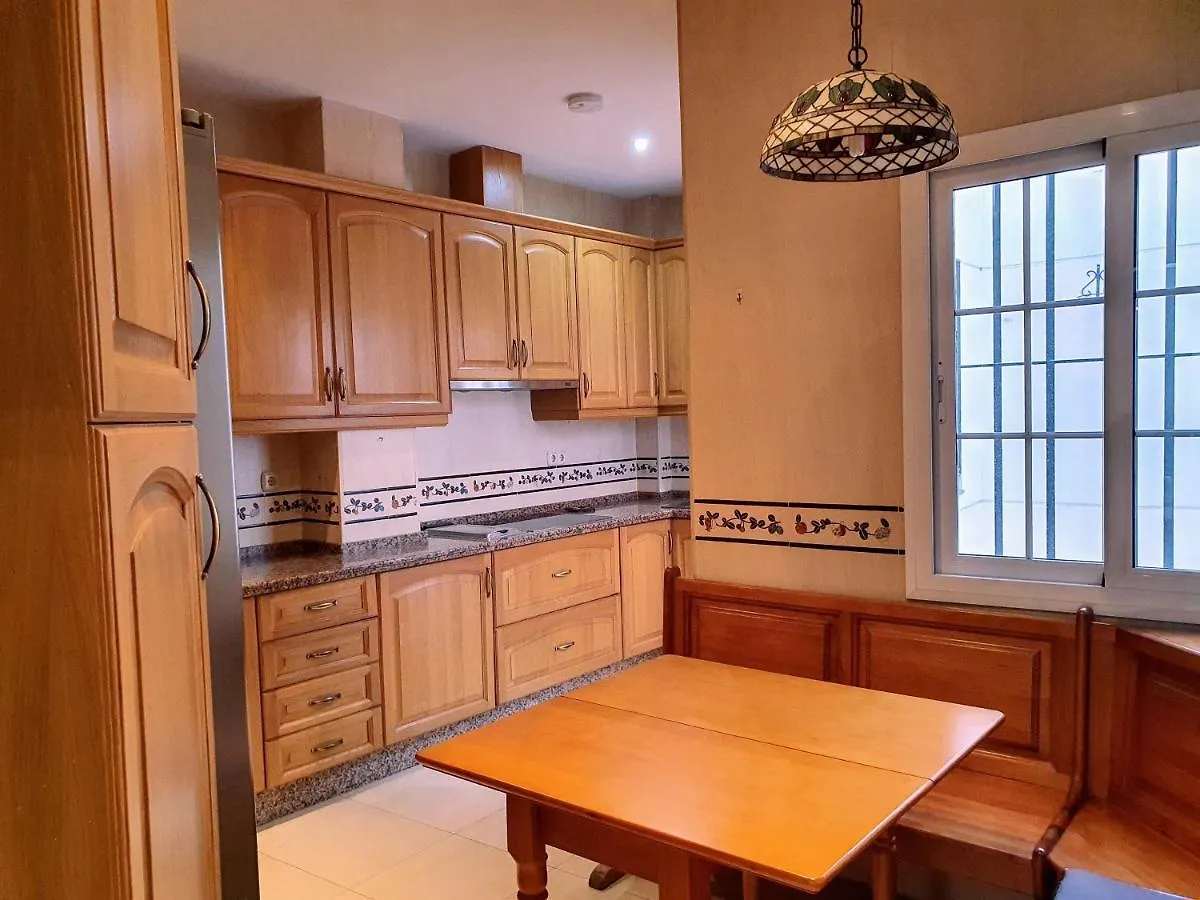 Triana Luxury Home Sevilla 3*,