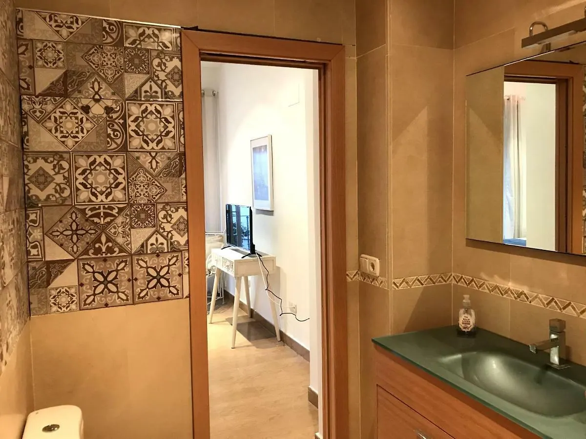 Triana Luxury Home Sevilla 3*,